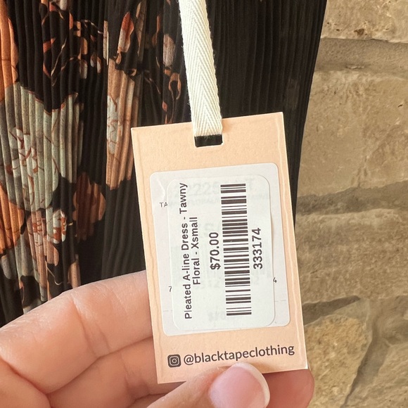 Black Tape A line chiffon pleated dress - black -XS - Picture 3 of 5